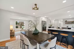 2678 Oakton Glen Dr, Vienna, VA 22181 - Photo 11