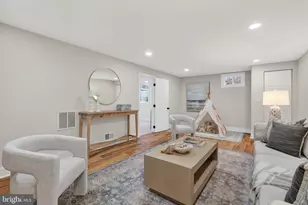 2678 Oakton Glen Dr, Vienna, VA 22181 - Photo 47