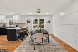 2678 Oakton Glen Dr, Vienna, VA 22181 - Photo 9