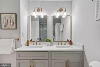 2678 Oakton Glen Drive, Vienna, VA 22181 - Photo 41