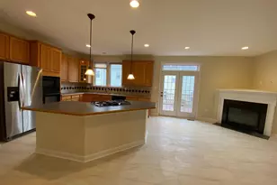 8829 Blue Royale Ln, Fairfax, VA 22031 - Photo 9