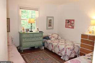 3606 Barkley Dr, Fairfax, VA 22031 - Photo 9