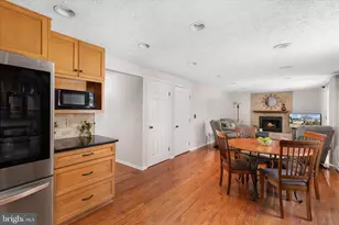 13050 Monterey Estates Dr, Herndon, VA 20171 - Photo 11