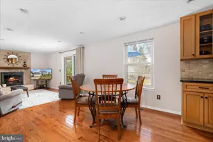 13050 Monterey Estates Dr, Herndon, VA 20171 - Photo 13