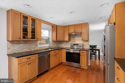 13050 Monterey Estates Drive, Herndon, VA 20171 - Photo 9