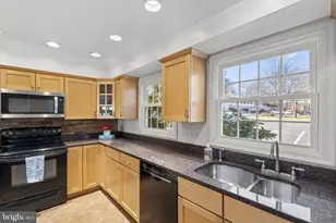 5927 Bayshire Rd, Springfield, VA 22152 - Photo 13