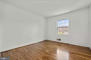 5927 Bayshire Rd, Springfield, VA 22152 - Photo 21