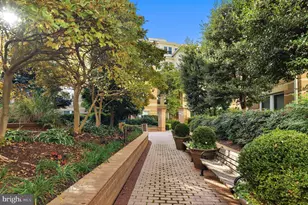 12001 Market St, Reston, VA 20190 - Photo 25