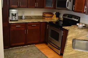 11162 Harbor Ct, Reston, VA 20191 - Photo 3