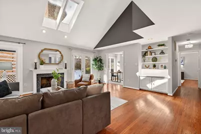 2924 Elmesmeade Court, Oakton, VA 22124 - Photo 5