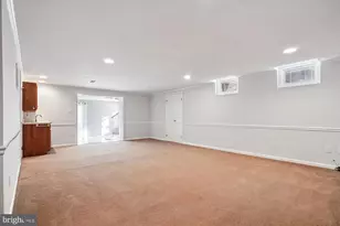 4623 University Dr, Fairfax, VA 22030 - Photo 33