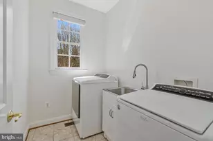 5802 Ridings Manor Pl, Centreville, VA 20120 - Photo 31