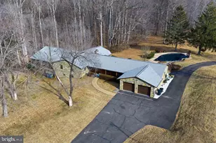 6713 Briarcroft St, Clifton, VA 20124 - Photo 3