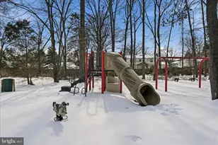 5834 Burke Manor Ct, Burke, VA 22015 - Photo 33