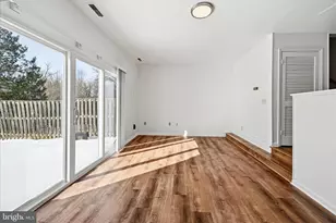 5834 Burke Manor Ct, Burke, VA 22015 - Photo 5