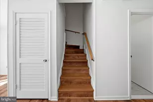 5834 Burke Manor Ct, Burke, VA 22015 - Photo 15