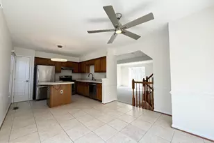 7481 Gadsby Square, Alexandria, VA 22315 - Photo 5