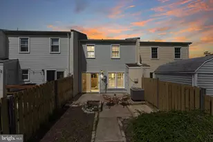 5838 Burke Manor Ct, Burke, VA 22015 - Photo 7