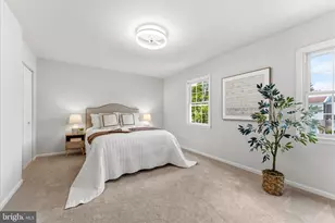 5838 Burke Manor Ct, Burke, VA 22015 - Photo 3