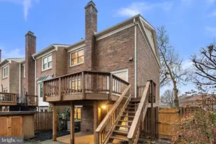 2285 Idylwood Station Ln, Falls Church, VA 22043 - Photo 37