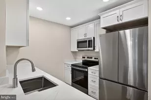 5809 Orchard Hill Ln, Clifton, VA 20124 - Photo 9