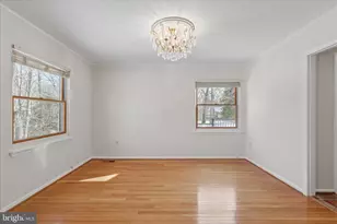 10858 Parcel Ct, Oakton, VA 22124 - Photo 19