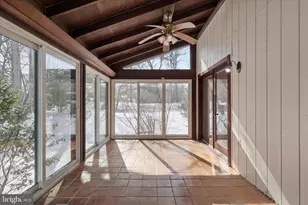 10858 Parcel Ct, Oakton, VA 22124 - Photo 11