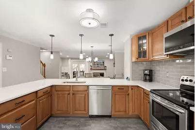 6066 Heatherwood Drive, Alexandria, VA 22310 - Photo 11