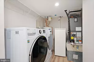 6066 Heatherwood Dr, Alexandria, VA 22310 - Photo 51