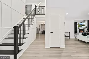 3623 Great Laurel Ln, Fairfax, VA 22033 - Photo 7