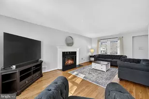 8905 Side Saddle Rd, Springfield, VA 22152 - Photo 13