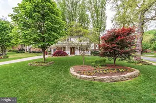 8905 Side Saddle Rd, Springfield, VA 22152 - Photo 67