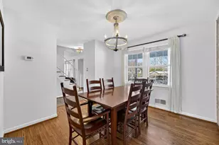 8905 Side Saddle Rd, Springfield, VA 22152 - Photo 15