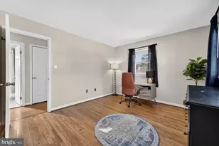 8905 Side Saddle Rd, Springfield, VA 22152 - Photo 35