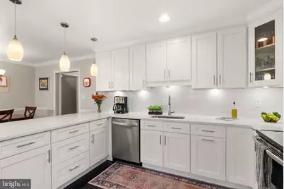 9660 Masterworks Drive, Vienna, VA 22181 - Photo 17