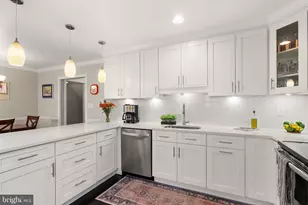 9660 Masterworks Dr, Vienna, VA 22181 - Photo 17