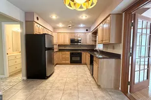 4325 Majestic Ln, Fairfax, VA 22033 - Photo 9