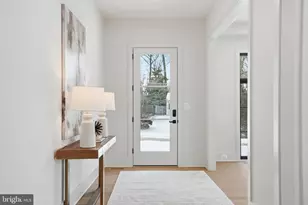 2107 Greenwich St, Falls Church, VA 22043 - Photo 5