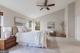 2526 James Monroe Cir, Herndon, VA 20171 - Photo 17