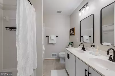 2526 James Monroe Circle, Herndon, VA 20171 - Photo 19