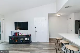 8610 Beekman Pl, Alexandria, VA 22309 - Photo 3