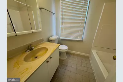 9207 Hunting Pines Place, Fairfax, VA 22032 - Photo 19