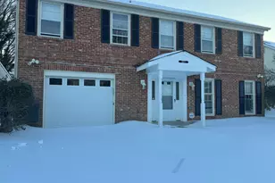 9207 Hunting Pines Pl, Fairfax, VA 22032 - Photo 9