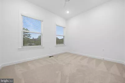 14303 Yesler Avenue, Chantilly, VA 20151 - Photo 19