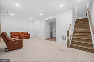 14303 Yesler Ave, Chantilly, VA 20151 - Photo 31