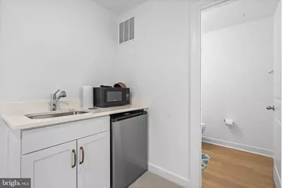 14303 Yesler Avenue, Chantilly, VA 20151 - Photo 27