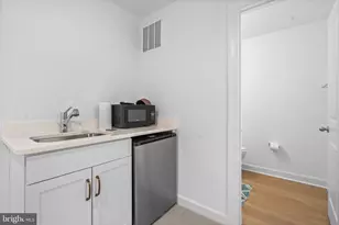 14303 Yesler Ave, Chantilly, VA 20151 - Photo 27