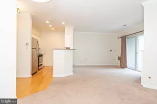 2204 Westcourt Ln, Herndon, VA 20170 - Photo 19