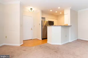 2204 Westcourt Ln, Herndon, VA 20170 - Photo 11