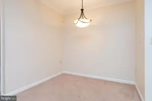 2204 Westcourt Ln, Herndon, VA 20170 - Photo 9